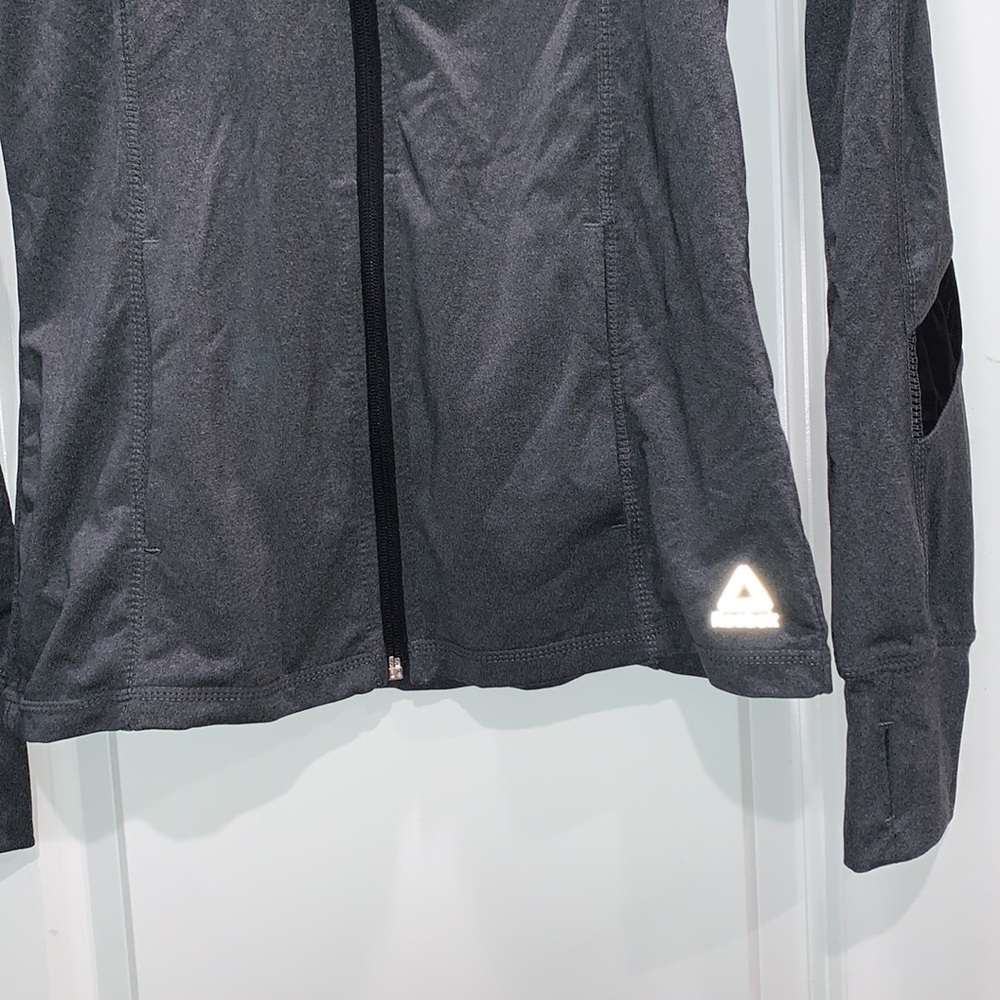 REEBOK NEWW SIZE SMALL ZIPPERED ATHLETIC JACKET - Picture 3 of 8